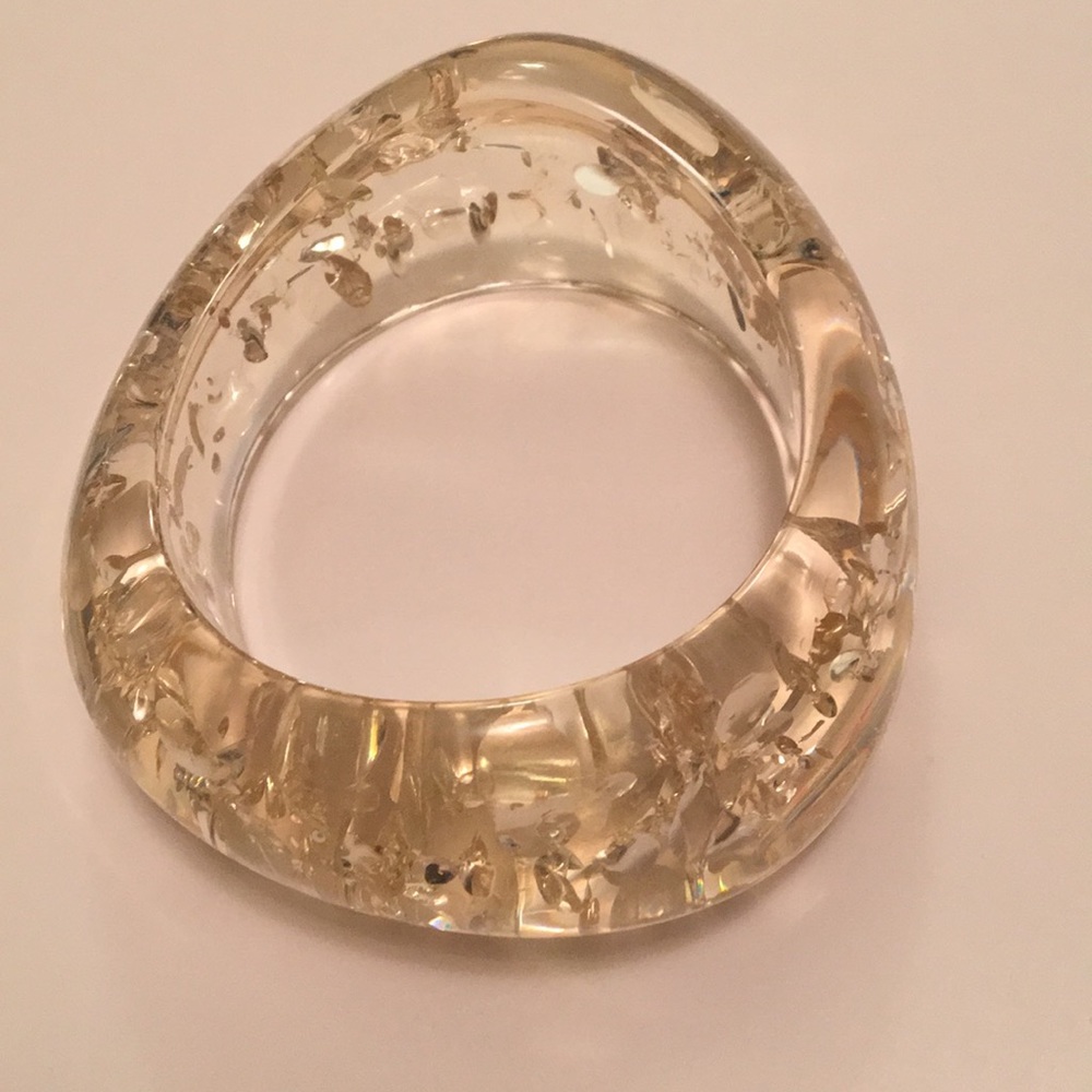 Fashion bangle
